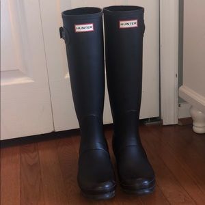Women’s Tall Black Hunter Boots!